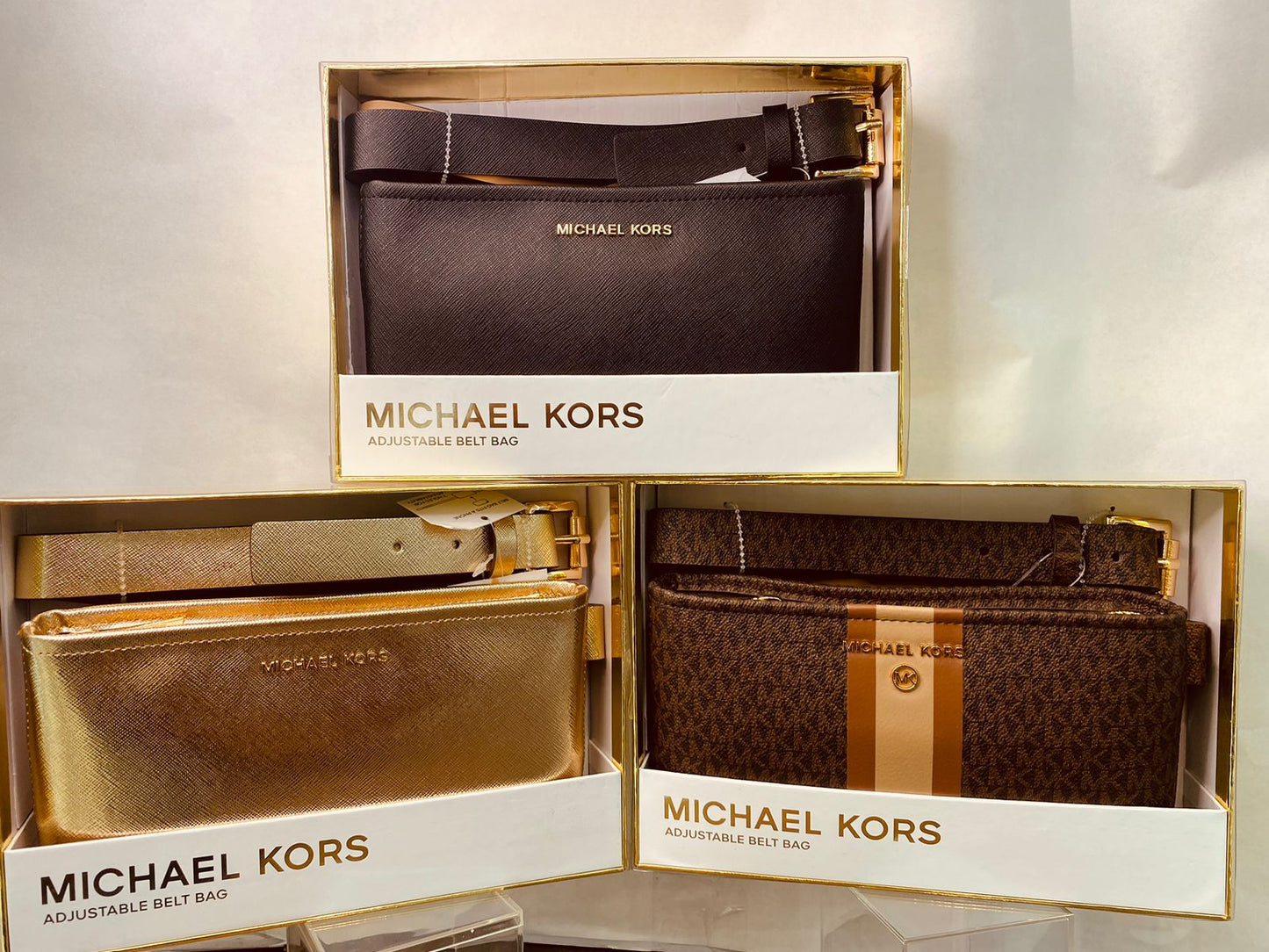 MICHAEL KORS RIÑONERA